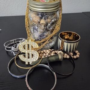 Mystery Jewelry Jar 16oz Wearable Lot Necklaces Bracelets Earrings Rings Pendant
